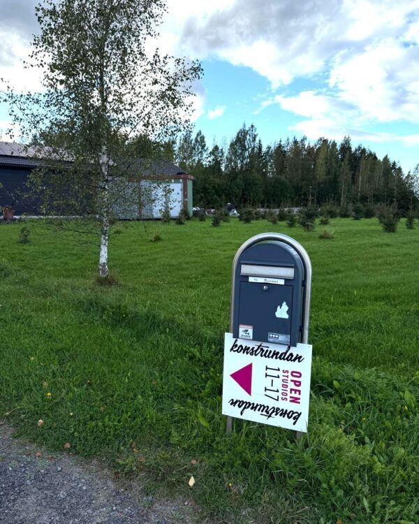 Tänään ovet ovat avoinna! Tervetuloa vierailemaan Ateljé Oceanborn Artiin Taidekiepin ja Konstrundanin merkeissä. Tämä viikonloppu…